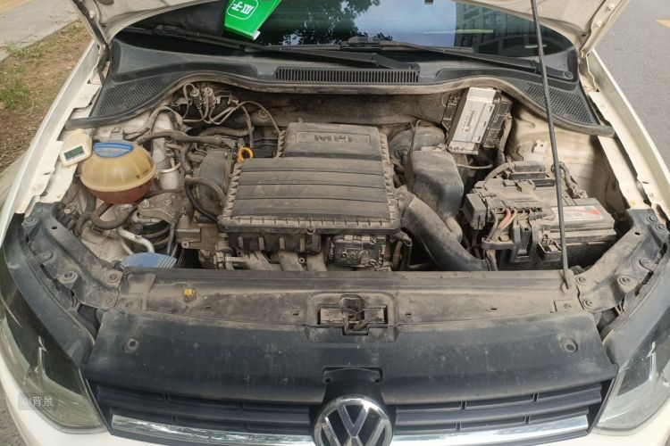 Volkswagen Polo 2016 car image #22