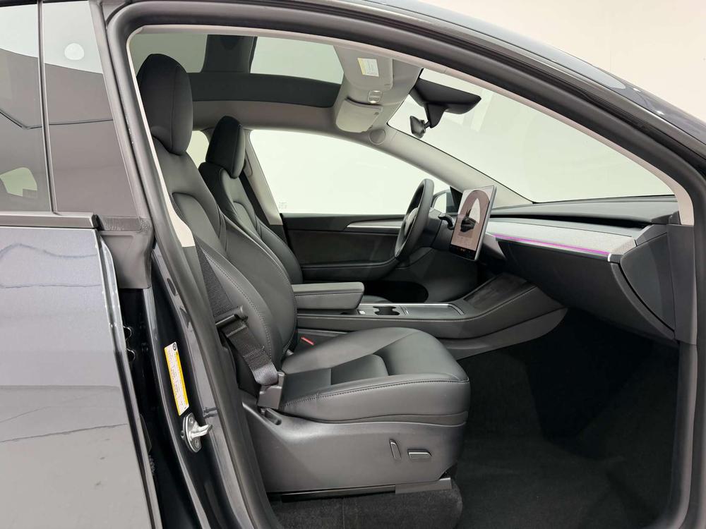 Tesla Model Y 2024 #26 Tesla Model Y 2024 car image #26