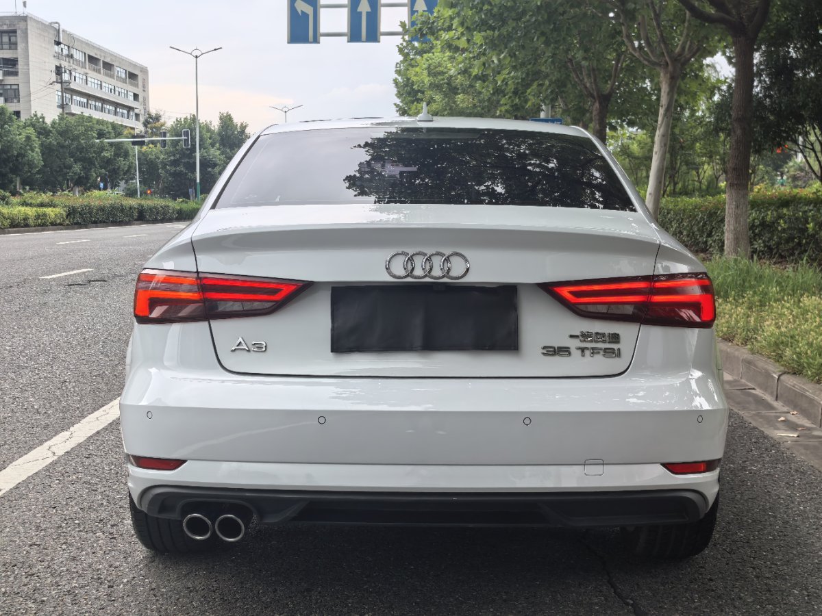 Audi A3 2018 car image #7