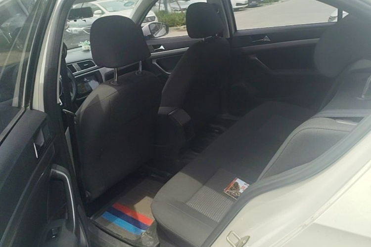Volkswagen Lavida 2017 car image #19