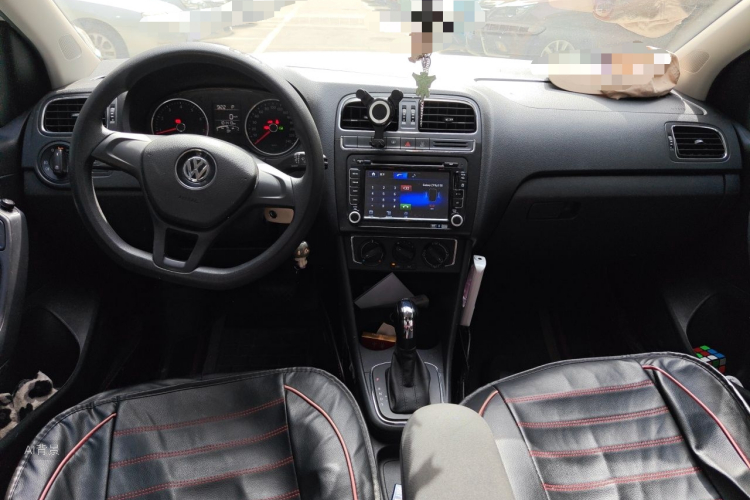 Volkswagen Polo 2015 #11 Volkswagen Polo 2015 car image #11
