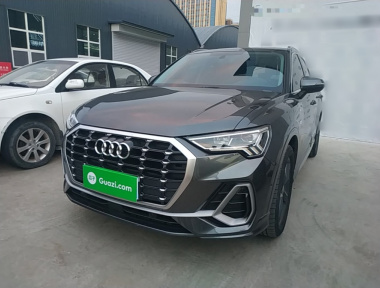 Audi Q3 2022 car image 