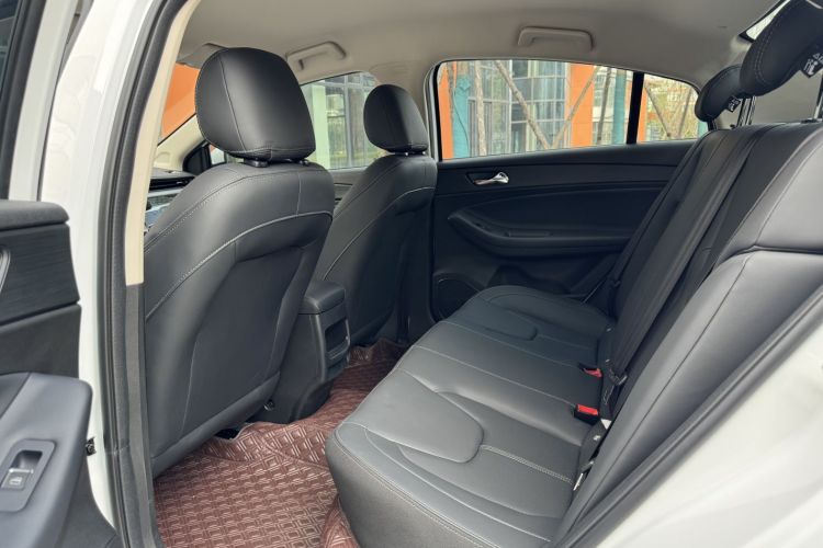 Chery Arrizo 5 2025 immagine di auto #13