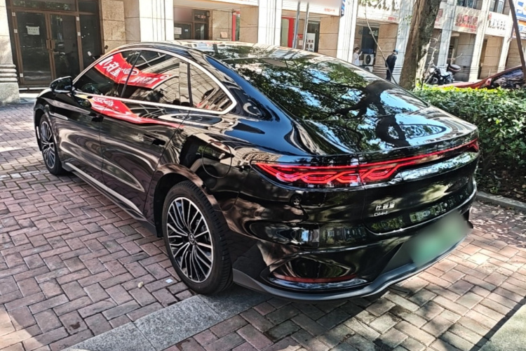 BYD Han 2023 car image #7