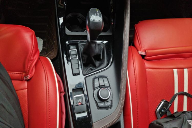 BMW X1 2018 #14 BMW X1 2018 car image #14