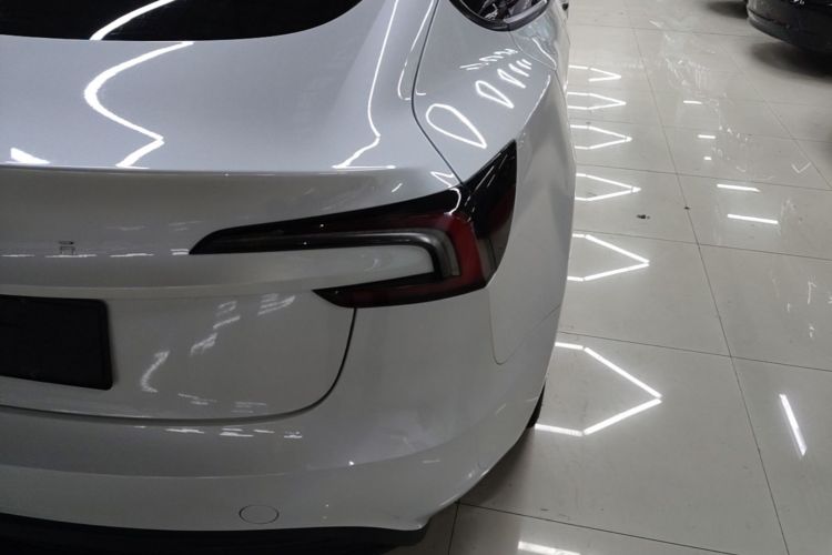Tesla Model 3 2024 #8 Tesla Model 3 2024 car image #8