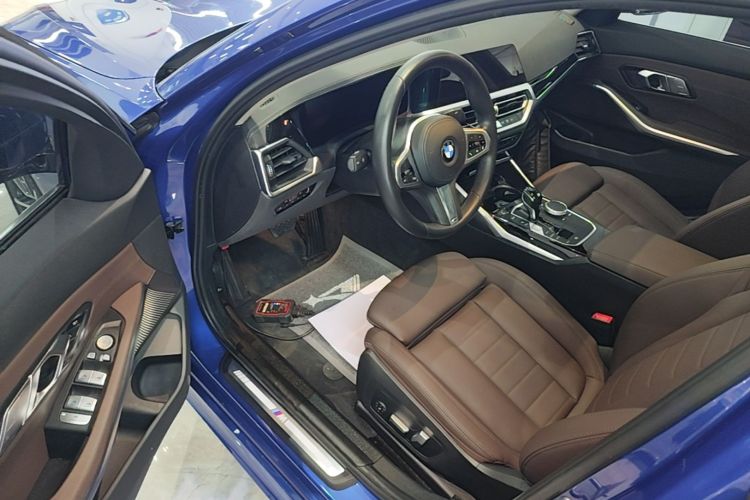 BMW 3 Series 2020 #12 BMW 3 Series 2020 car image #12