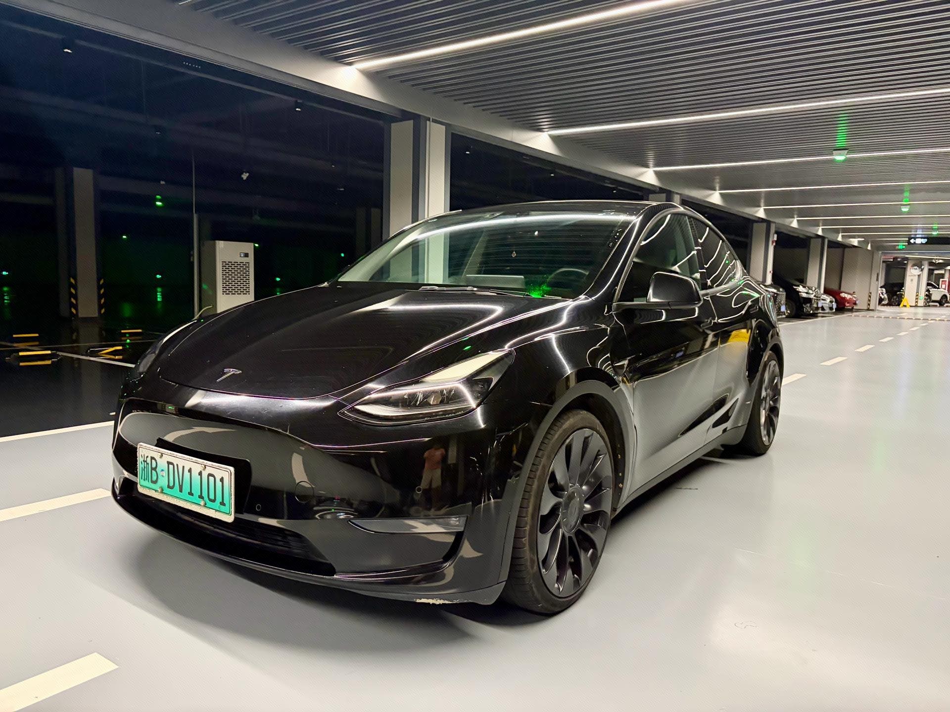 Tesla Model Y 2022 car image 