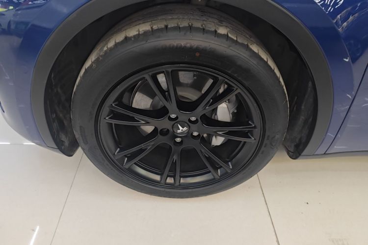 Tesla Model Y 2021 #9 Tesla Model Y 2021 car image #9