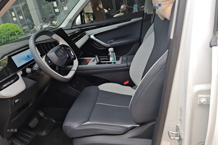 GEELY Boyue L 2025 car image #17