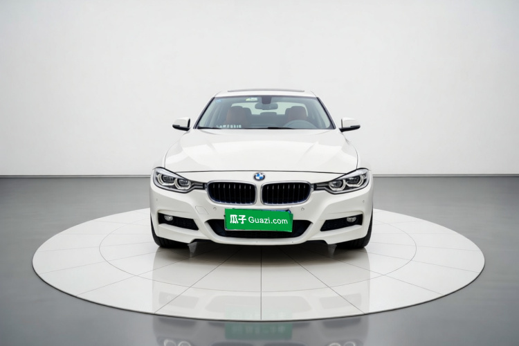 BMW 3 Series 2018 car image #3