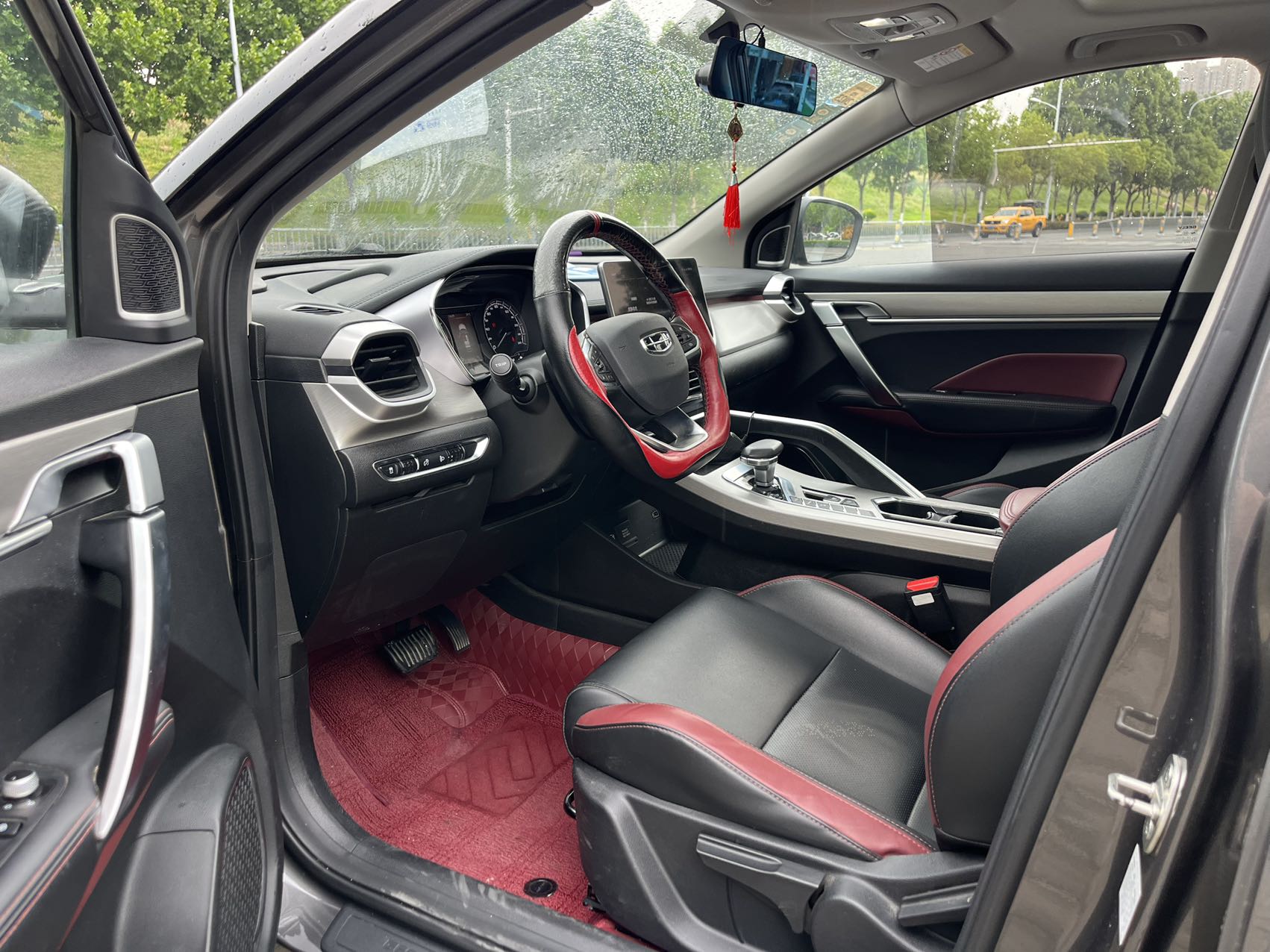 GEELY Coolray 2021 car image #4