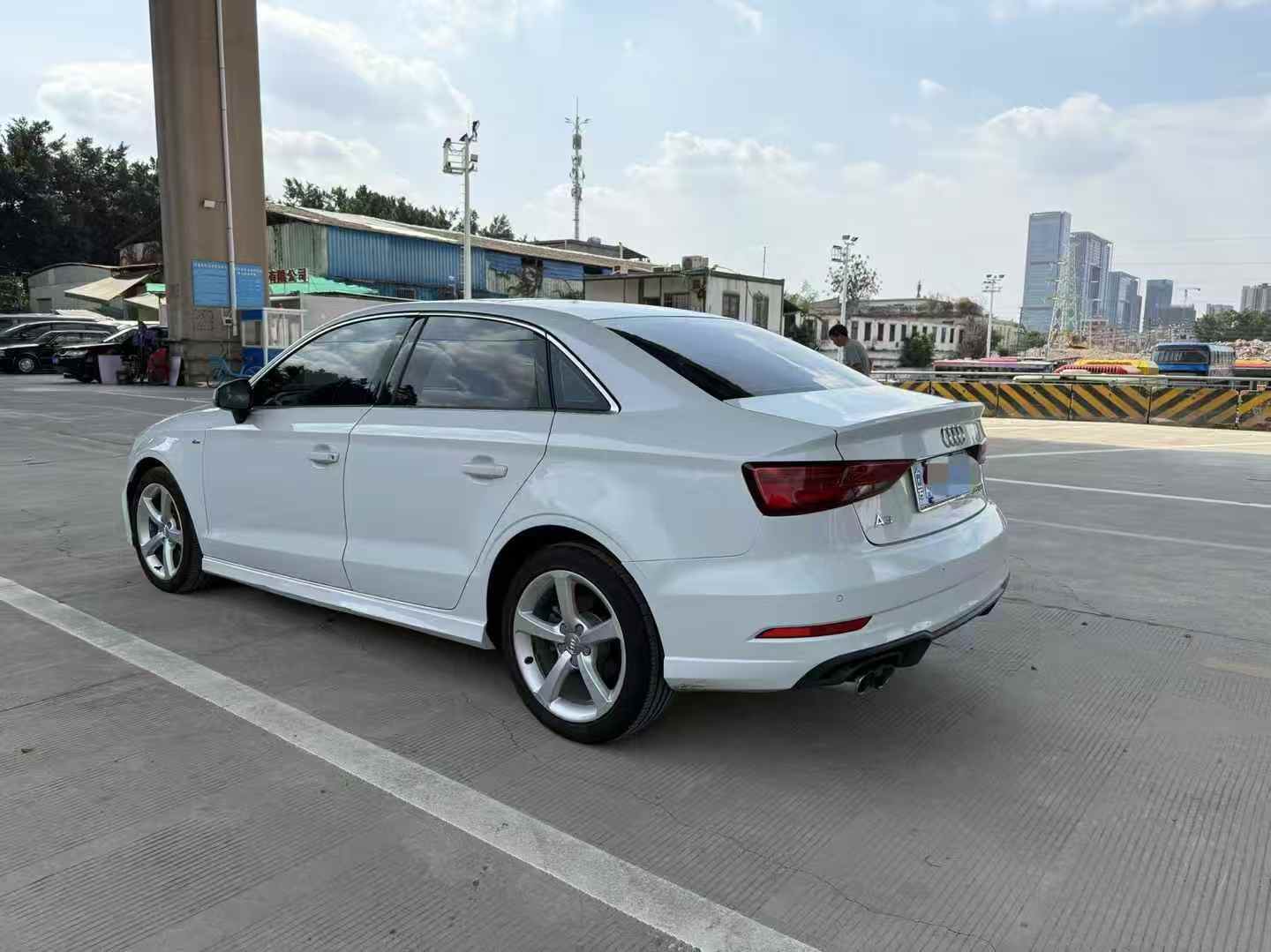Audi A3 2018 car image #4