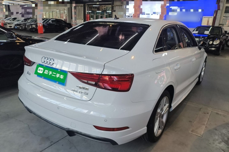 Audi A3 2019 car image #7