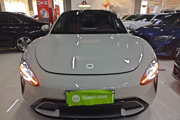 MI SU7 2025 immagine di auto #3