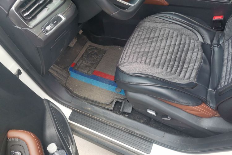 GEELY Vision X6 2022 car image #18