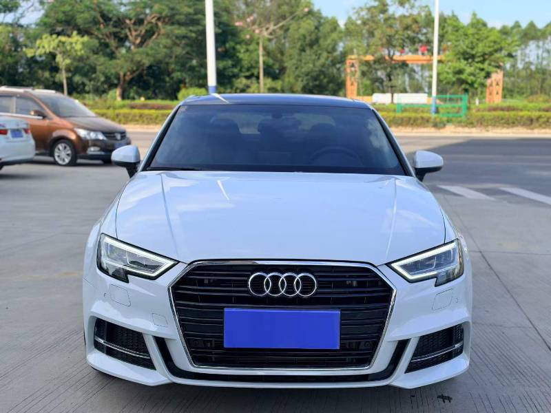 Audi A3 2019 car image #2