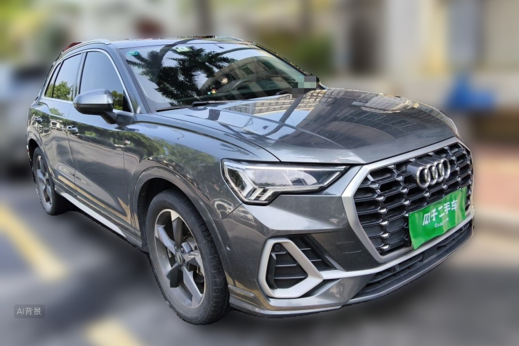 Audi Q3 2020 car image #4