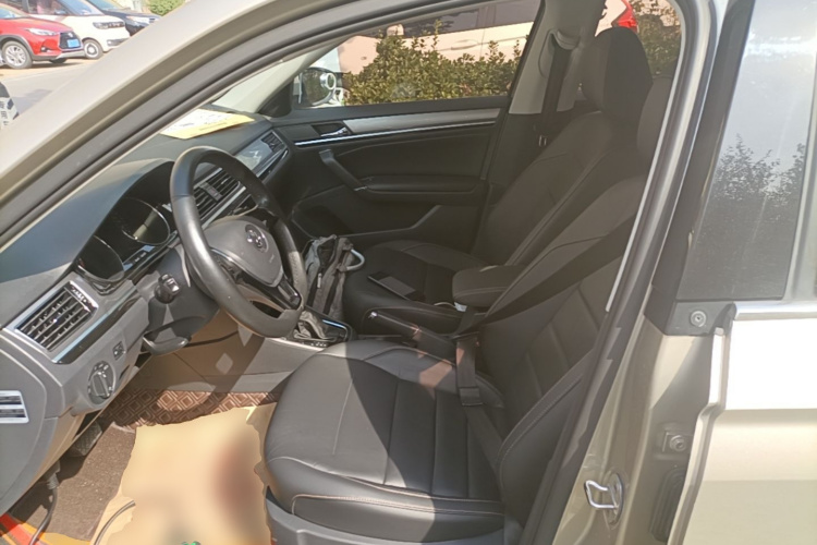 Volkswagen Bora 2016 immagine di auto #19