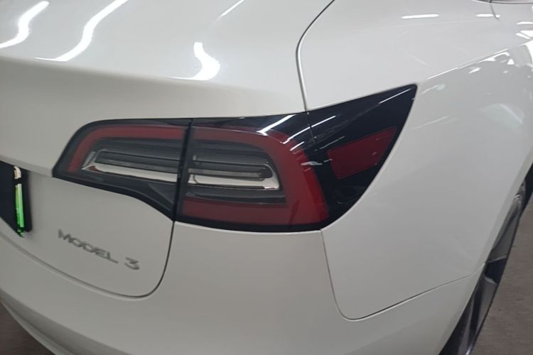 Tesla Model 3 2021 car image #8