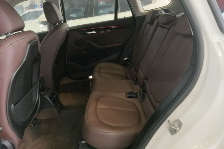 BMW X1 2020 car image #17