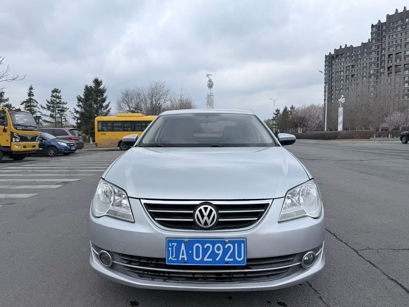 Volkswagen Bora 2012 immagine di auto #2