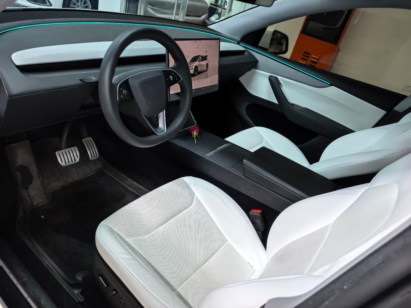Tesla Model Y 2025 #4 Tesla Model Y 2025 imagen de coche #4