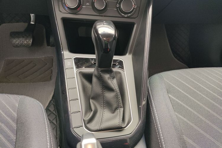 Volkswagen Lavida 2024 car image #14