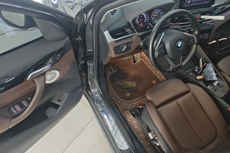 BMW X1 2021 car image #12