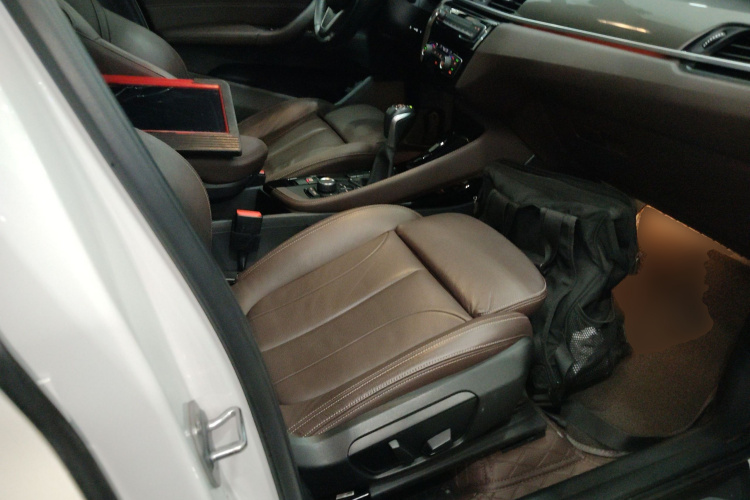 BMW X1 2019 car image #25
