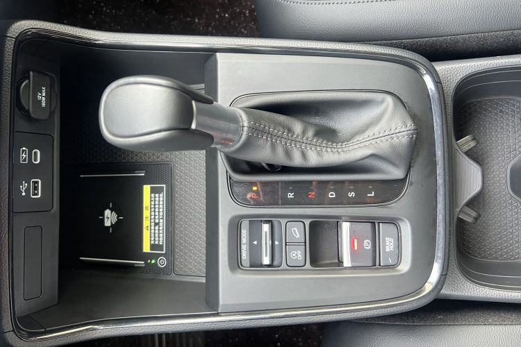 Honda CR-V 2024 #17 Honda CR-V 2024 car image #17