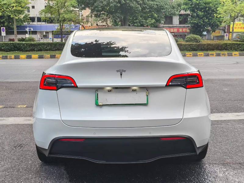 Tesla Model Y 2021 #5 Tesla Model Y 2021 car image #5