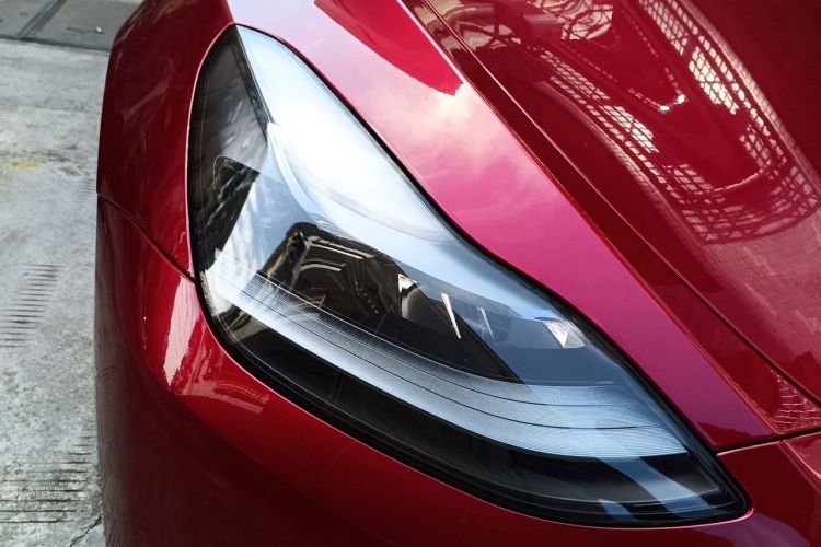 Tesla Model Y 2024 #8 Tesla Model Y 2024 car image #8