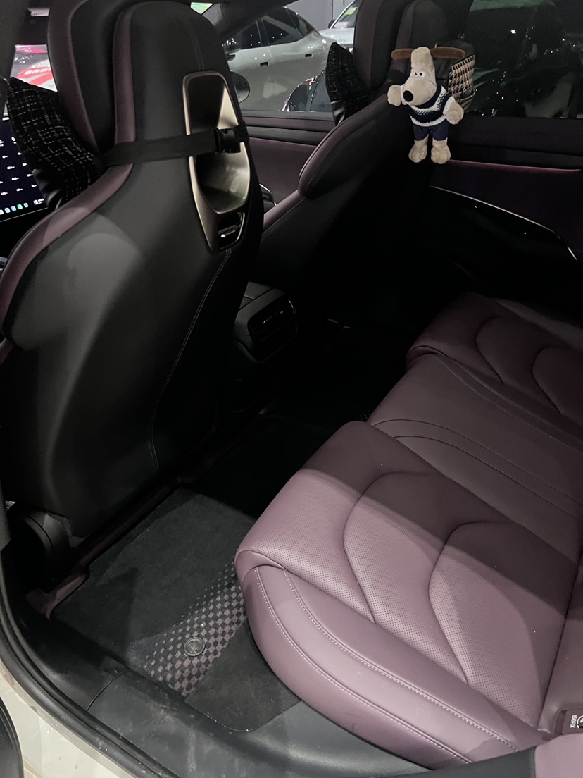 MI SU7 2025 car image #3