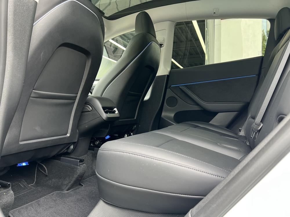 Tesla Model Y 2024 #14 Tesla Model Y 2024 car image #14