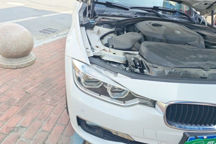 BMW 3 Series 2017 #8 BMW 3 Series 2017 car image #8