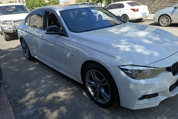 BMW 3 Series 2019 car image #4