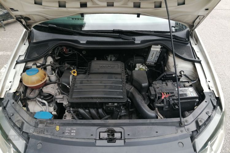 Volkswagen Polo 2016 #22 Volkswagen Polo 2016 car image #22