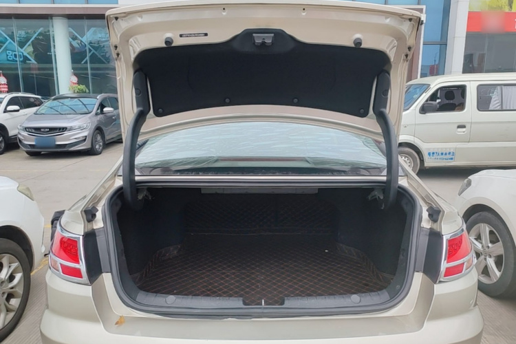 GEELY Emgrand GL 2018 #19 GEELY Emgrand GL 2018 immagine di auto #19