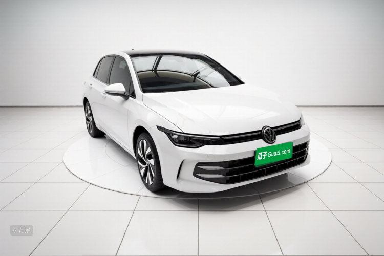 Volkswagen Golf 2025 car image #4