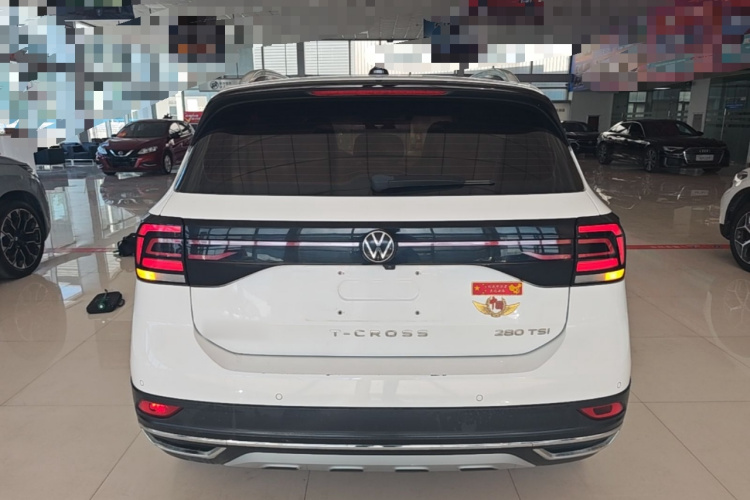Volkswagen T-Cross 2021 #4 Volkswagen T-Cross 2021 car image #4