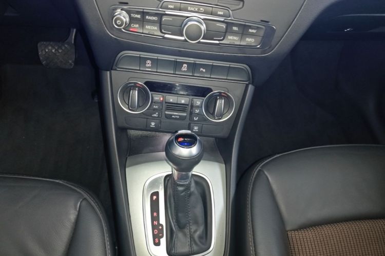 Audi Q3 2018 #14 Audi Q3 2018 car image #14