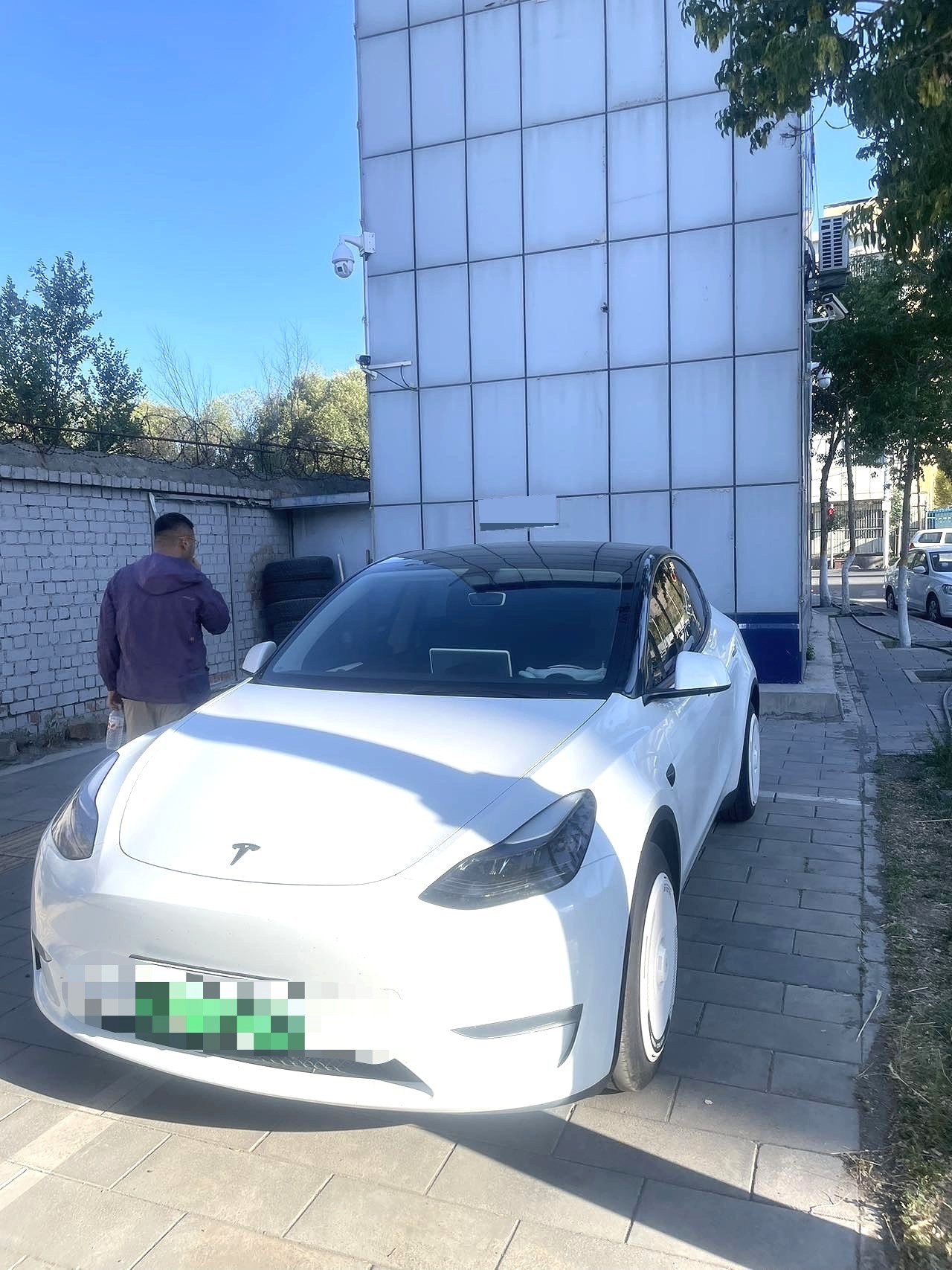 Tesla Model Y 2022 Tesla Model Y 2022 car image