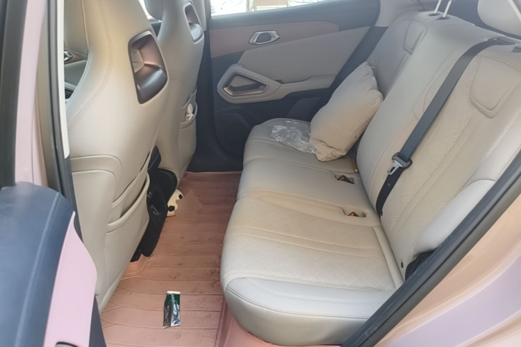 BYD YuanUP 2024 car image #13