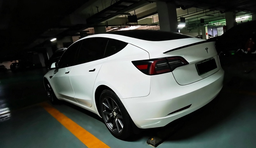 Tesla Model 3 2023 #4 Tesla Model 3 2023 car image #4