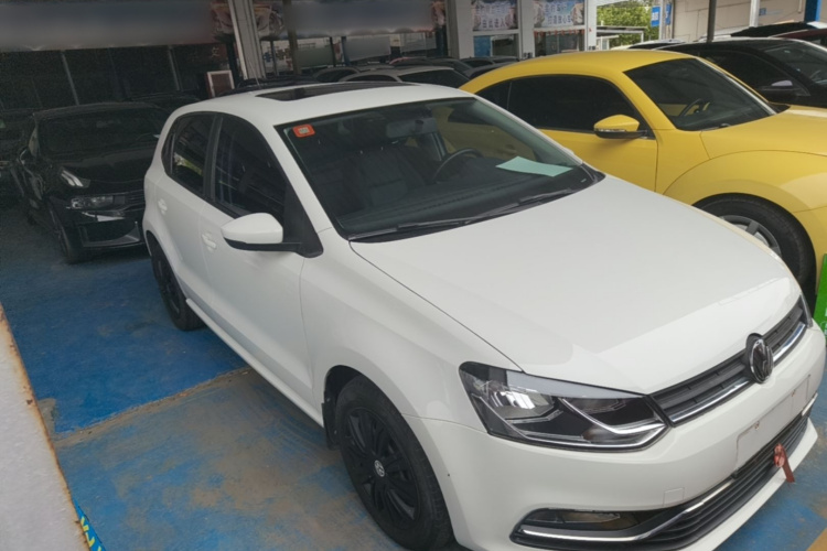 Volkswagen Polo 2019 car image #4