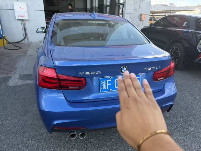 BMW 3 Series 2018 car image #5