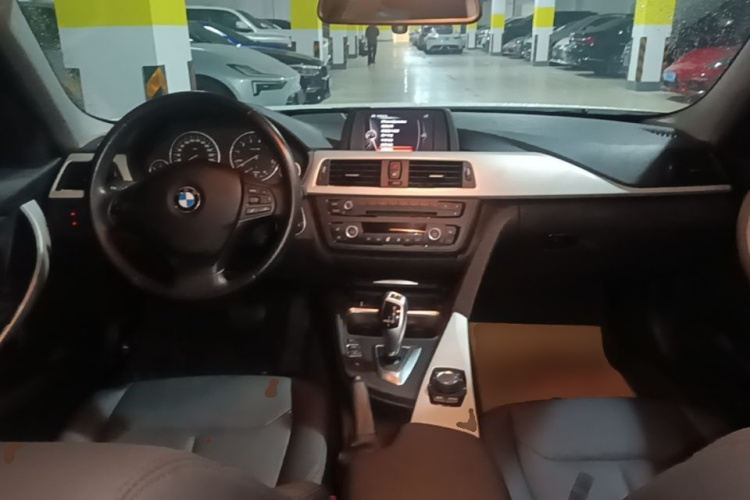 BMW 3 Series 2015 #10 BMW 3 Series 2015 car image #10