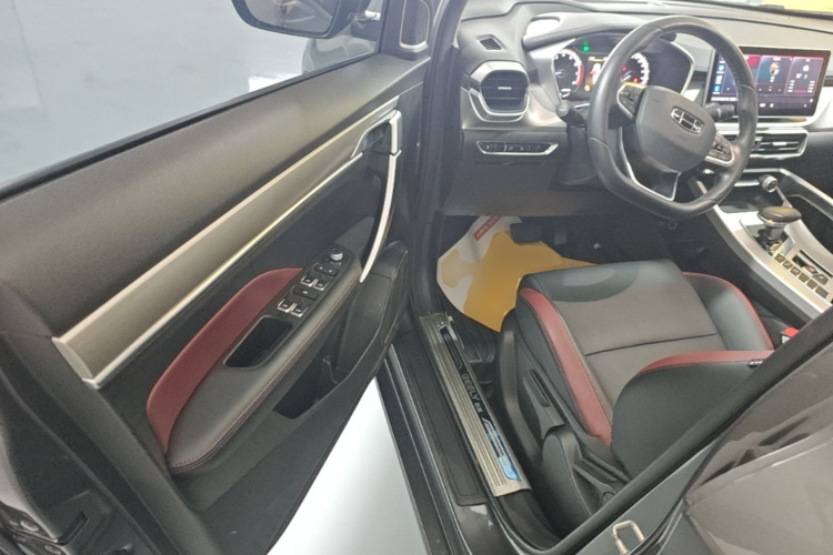 GEELY Coolray 2021 #16 GEELY Coolray 2021 car image #16