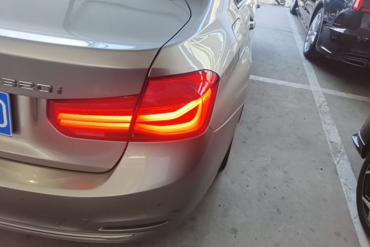BMW 3 Series 2016 #8 BMW 3 Series 2016 car image #8